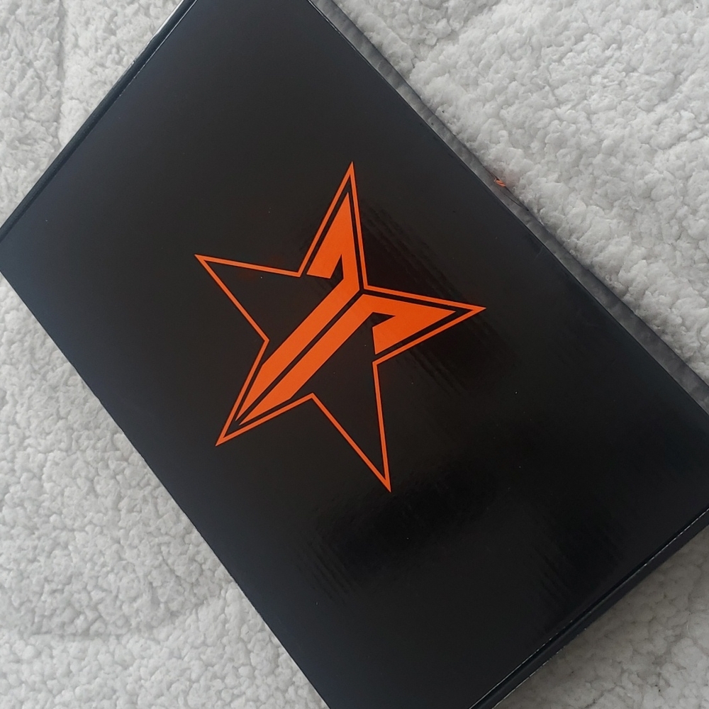 Jeffree Star Limited Edition Black Star Hand Mirror - Picture 10 of 11